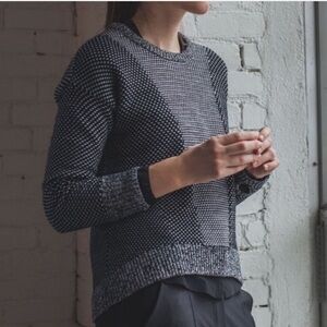 Lululemon Yogi Crew Sweater Black / Heathered Light Grey Wool 4